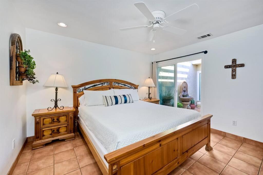 Great Group Retreat! Hacienda Decor, Spacious Floor Plan, Private Backyard Carlsbad Eksteriør billede