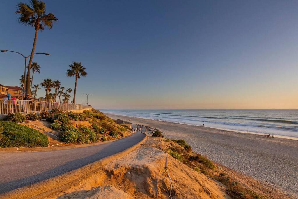 Great Group Retreat! Hacienda Decor, Spacious Floor Plan, Private Backyard Carlsbad Eksteriør billede